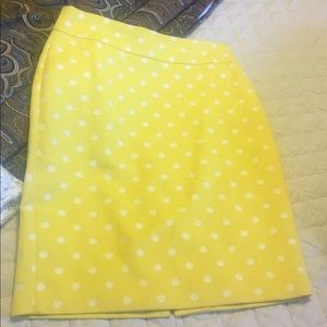 Ann Taylor skirt yellow polka dots-size 4